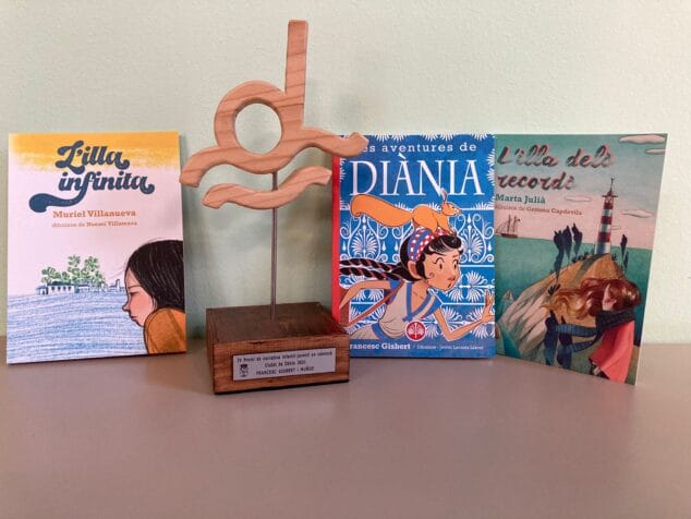 Francesc Gisbert i Muñoz gana el IV Premio de narrativa infantil-juvenil en valencià Ciutat de Dénia 2021 3 Imagen: Los tres libros premiados en este concurso