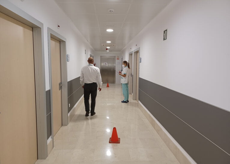 Пациент выполняет новый тест в больнице Сан-Карлос