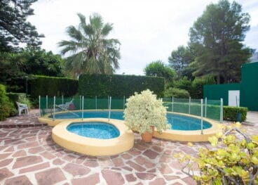 Piscina en casa rústica de Dénia Inmoden Inmobiliaria