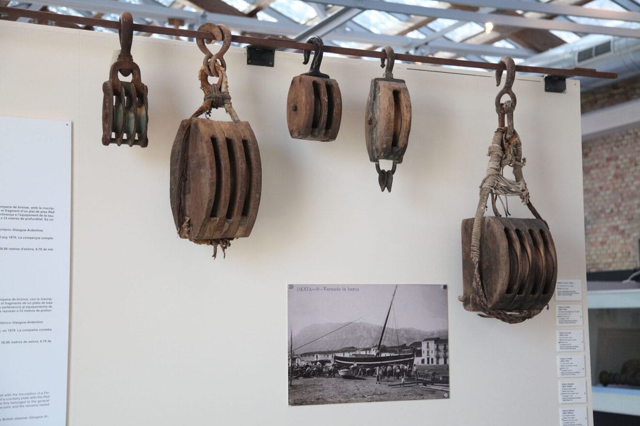 Poleas de madera del siglo XX