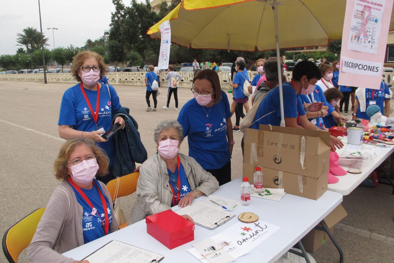 Tercera marcha solidaria de Amunt contra el càncer en Dénia 03