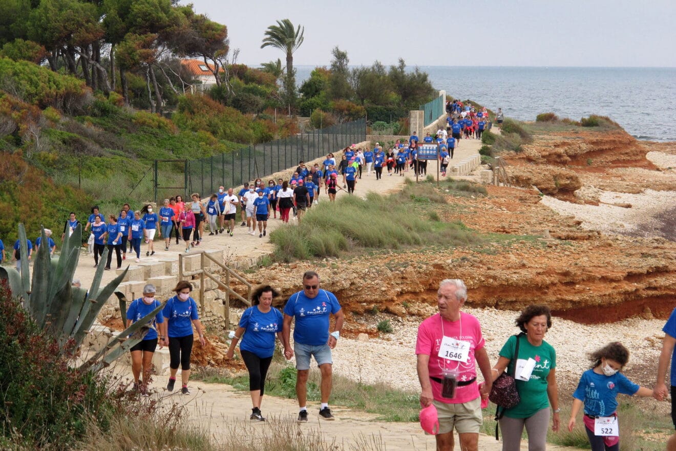 Tercera marcha solidaria de Amunt contra el càncer en Dénia 25