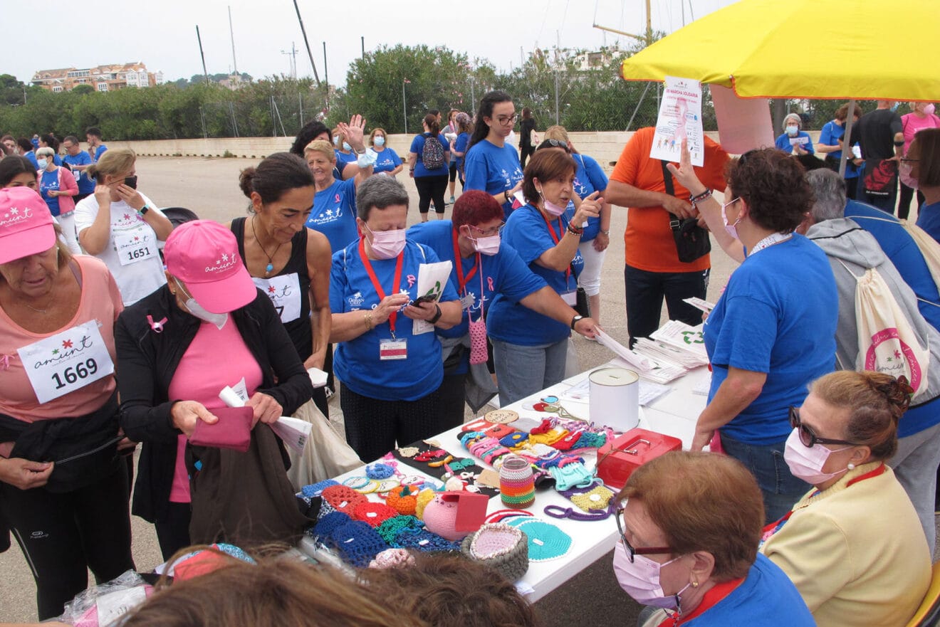 Tercera marcha solidaria de Amunt contra el càncer en Dénia 36