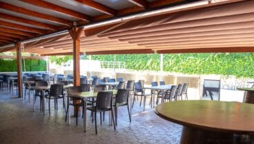 Terraza exterior al aire libre para disfrutar de las mejores carnes
