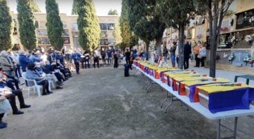 Acto en el cementerio de Paterna con la entrega de los fusilados que han podido sacar el ADN