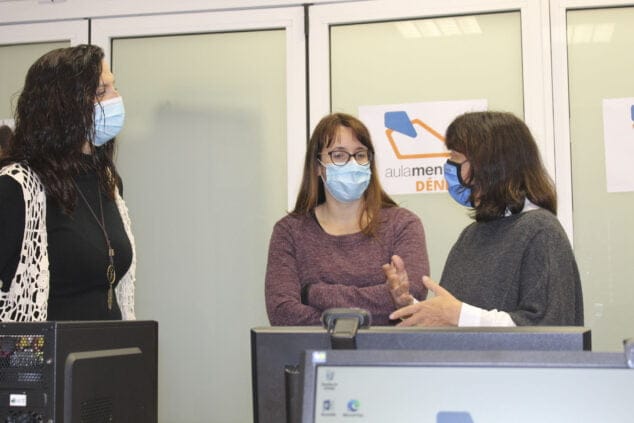 Dénia entra en la Red de Aulas del Programa Mentor y amplía su oferta formativa con más de 200 cursos 2 Imagen: Arranque del Aula Mentor en Dénia con Creama