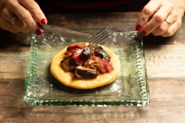 Coca tradicional escaldà en La Cuarentena