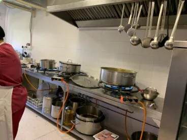 Cocina provisional de la Residencia de Santa Llúcia de Dénia