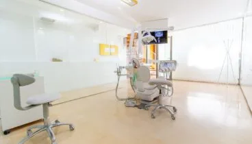 Cuida tu salud bucodental en Clínica PHI