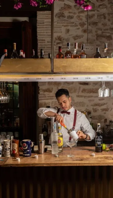 Disfruta de los cocktails de este restaurante de Dénia