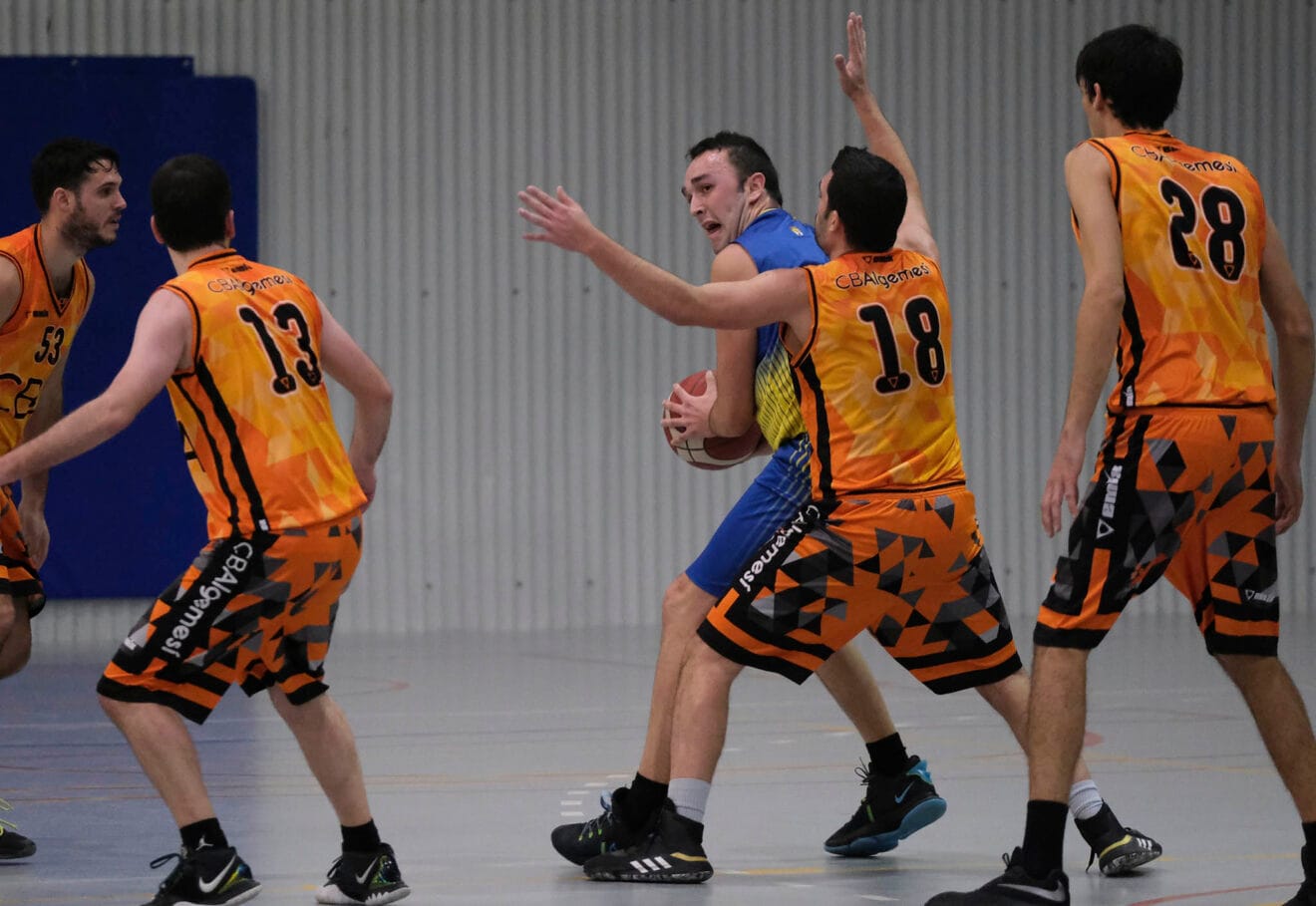 Encuentro del Senior Masculino Preferente ante el equipo de Algemesí