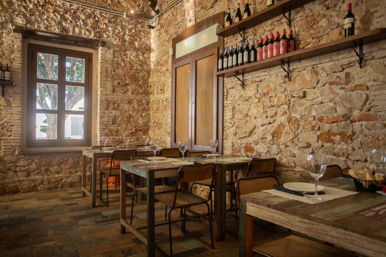 Interior del restaurante La Cuarentena