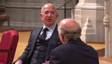 Jeff Bezos durante su intervención en la conferencia