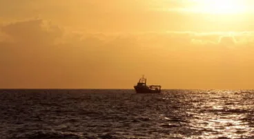 la franjumar de regreso a denia tras su jornada de pesca