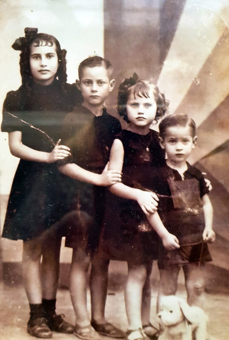 The children that Enrique Fuster left and who were orphans after being shot