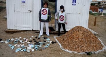 un millon de colillas y 88 mascarillas en la playa el raset denia