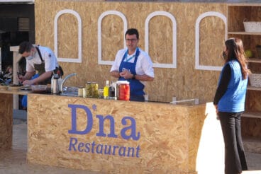 Actos del D*na Restaurant de la mañana del domingo 36