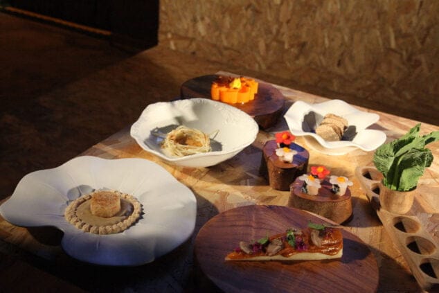 actos del dna restaurant de la tarde del domingo 32