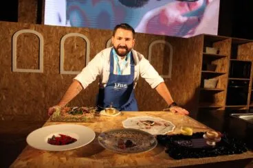 Actos del D*na Restaurant de la tarde del domingo 58