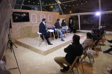 Actos del D*na Restaurant de la tarde del domingo 61