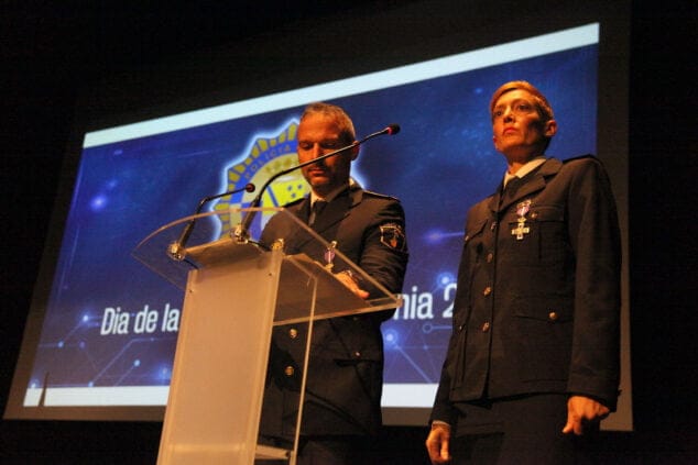 condecoraciones del dia de la policia local de denia 25
