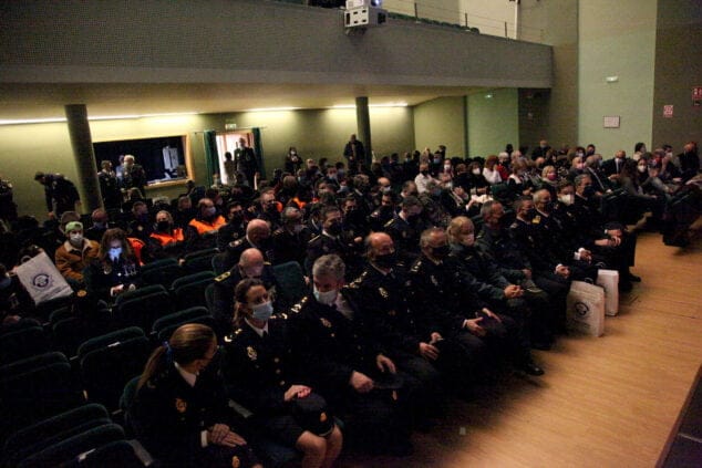 condecoraciones del dia de la policia local de denia 26
