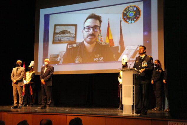 condecoraciones del dia de la policia local de denia 34