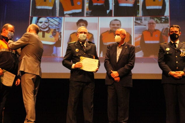 condecoraciones del dia de la policia local de denia 39