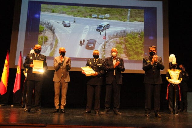 condecoraciones del dia de la policia local de denia 42
