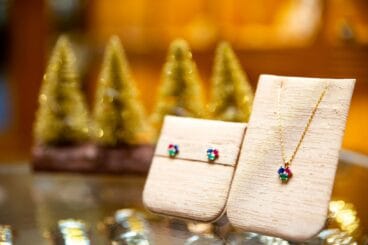 Conjunto de collar y pendientes en Joyería Bonilla