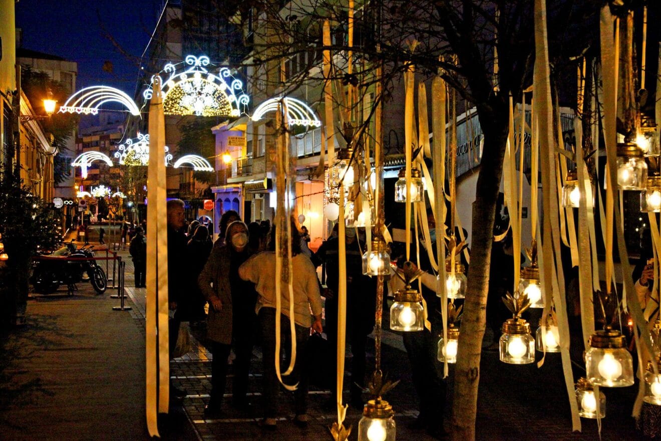 Decoración de las calles de Dénia por la Nit de la Llum en 2021