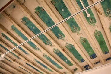 Detalles de elegantes techos en la Casa de la Marquesa