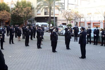 Entrega de condecoraciones a los 72 agentes