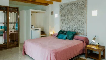 Habitación estilo boho del hotel