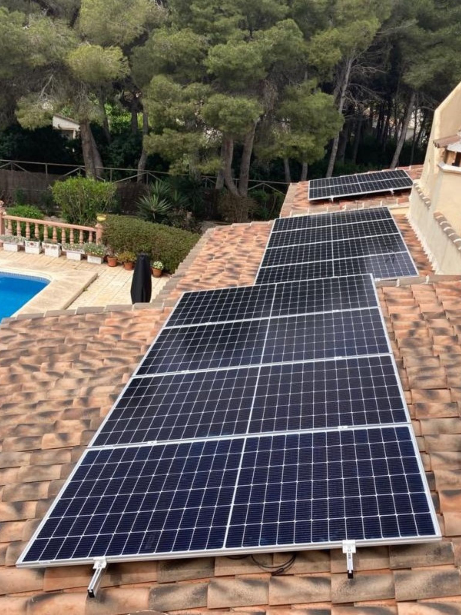 Instala placas solares en el tejado de tu casa