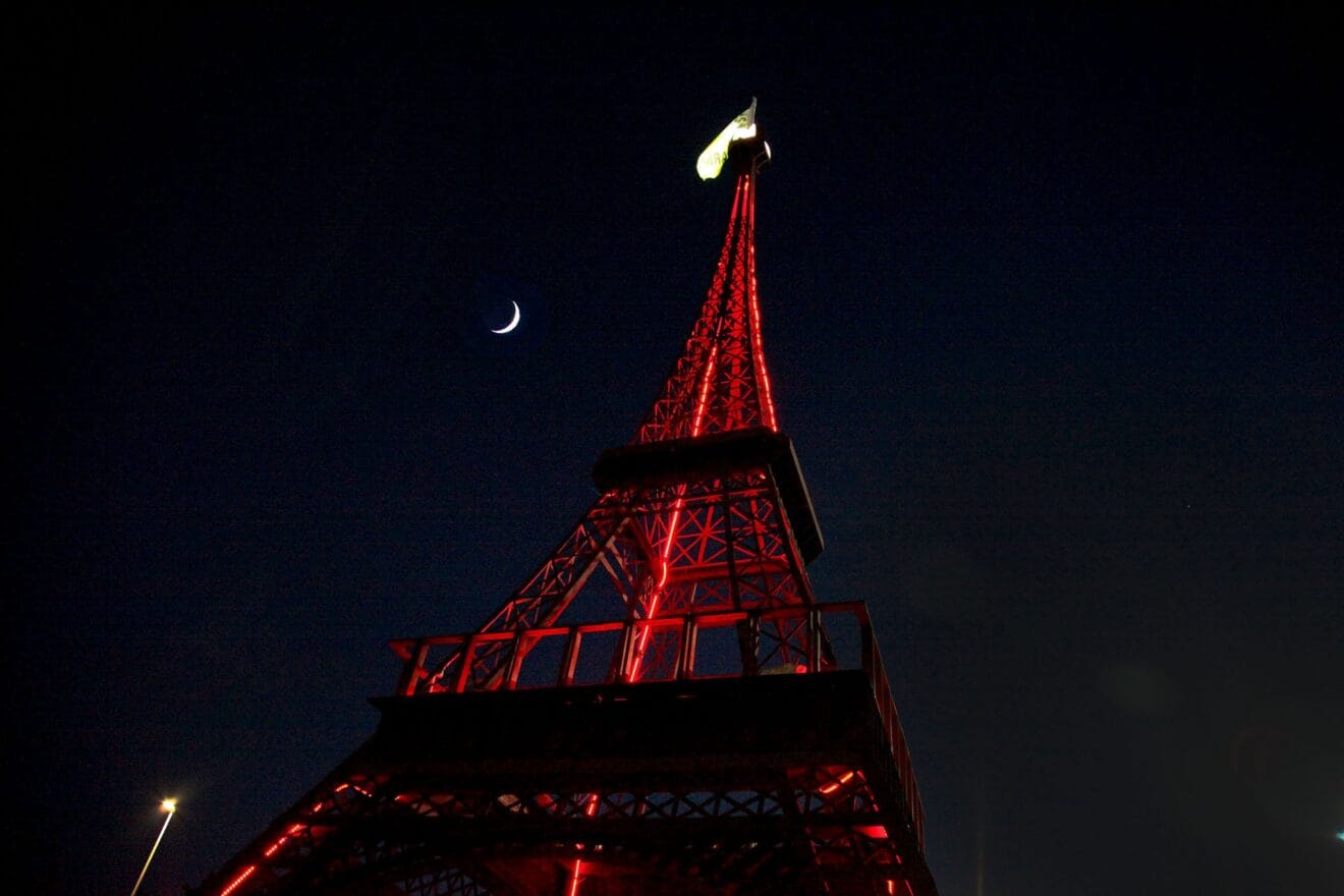 La Torre Eiffel de Dénia estrena iluminación
