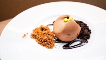 Postres caseros que completan la experiencia mediterránea en Estanyó