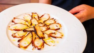 Raciones de marisco, carne, pescado…