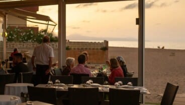 Restaurante frente al mar en Dénia con auténtico sabor mediterráneo