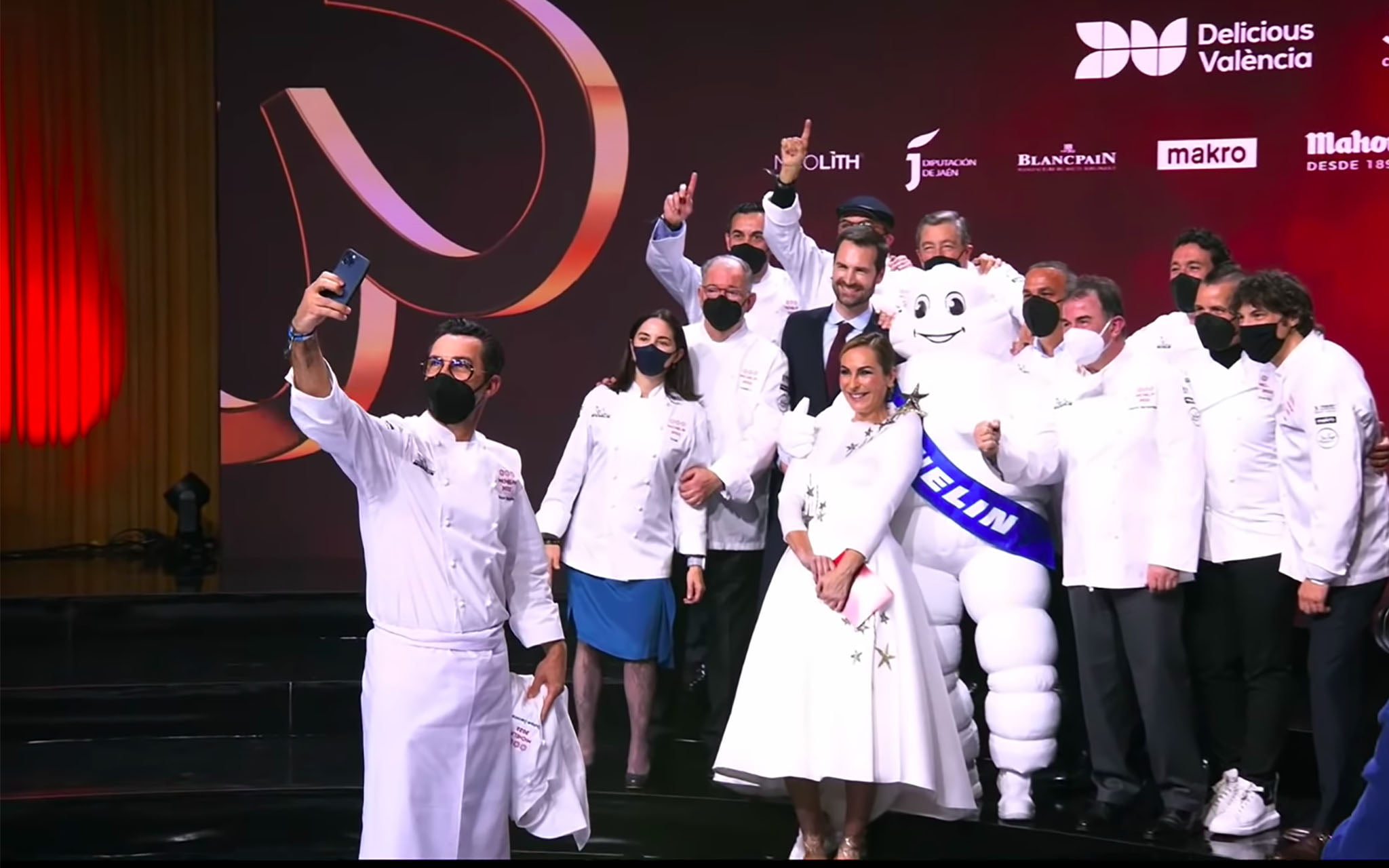 Selfie de Quique Dacosta en la gala Michelin