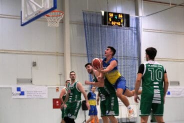 El Senior masculino nacional pierde ante Novelda