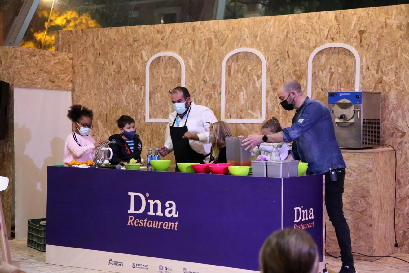 Taller familiar de helado de frutas