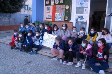 Carrera solidaria de los alumnos del Vessanes Dénia 01