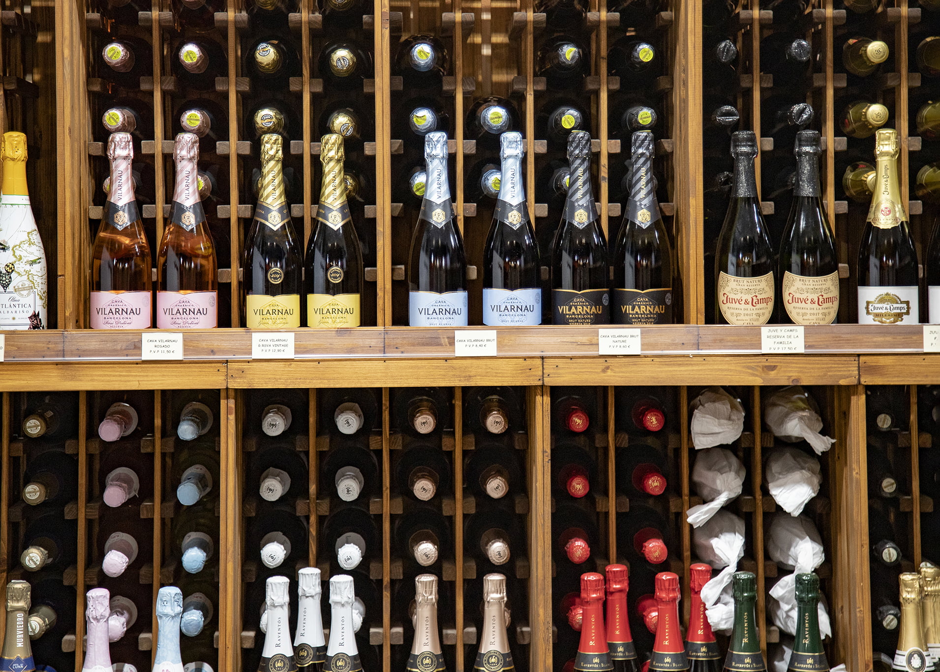 En Bodegas Blasco encontrarás una amplia gama de vinos de la mejor calidad