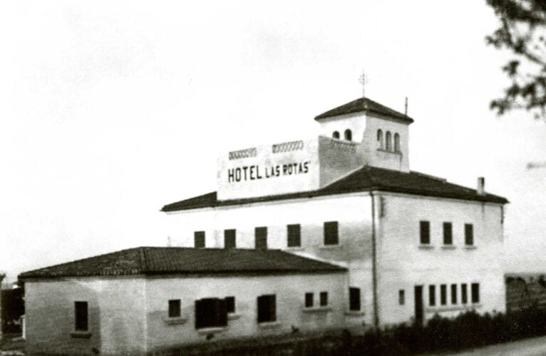 Hotel la Rotas en 1955 | Colección Cardona-Far