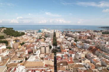 Los altos edificios del centro de Dénia vistos desde arriba