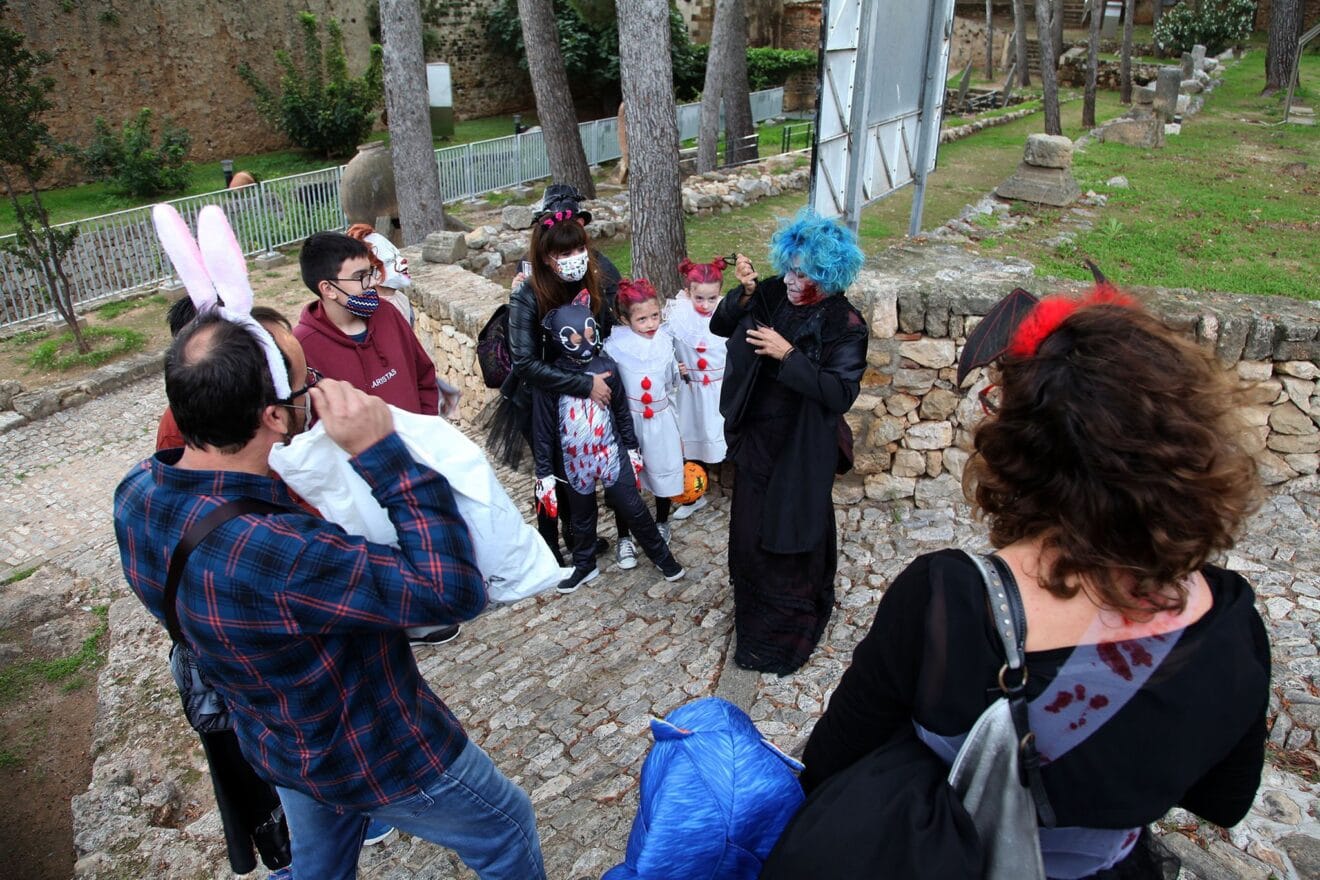 Recorrido por el castillo en Halloween