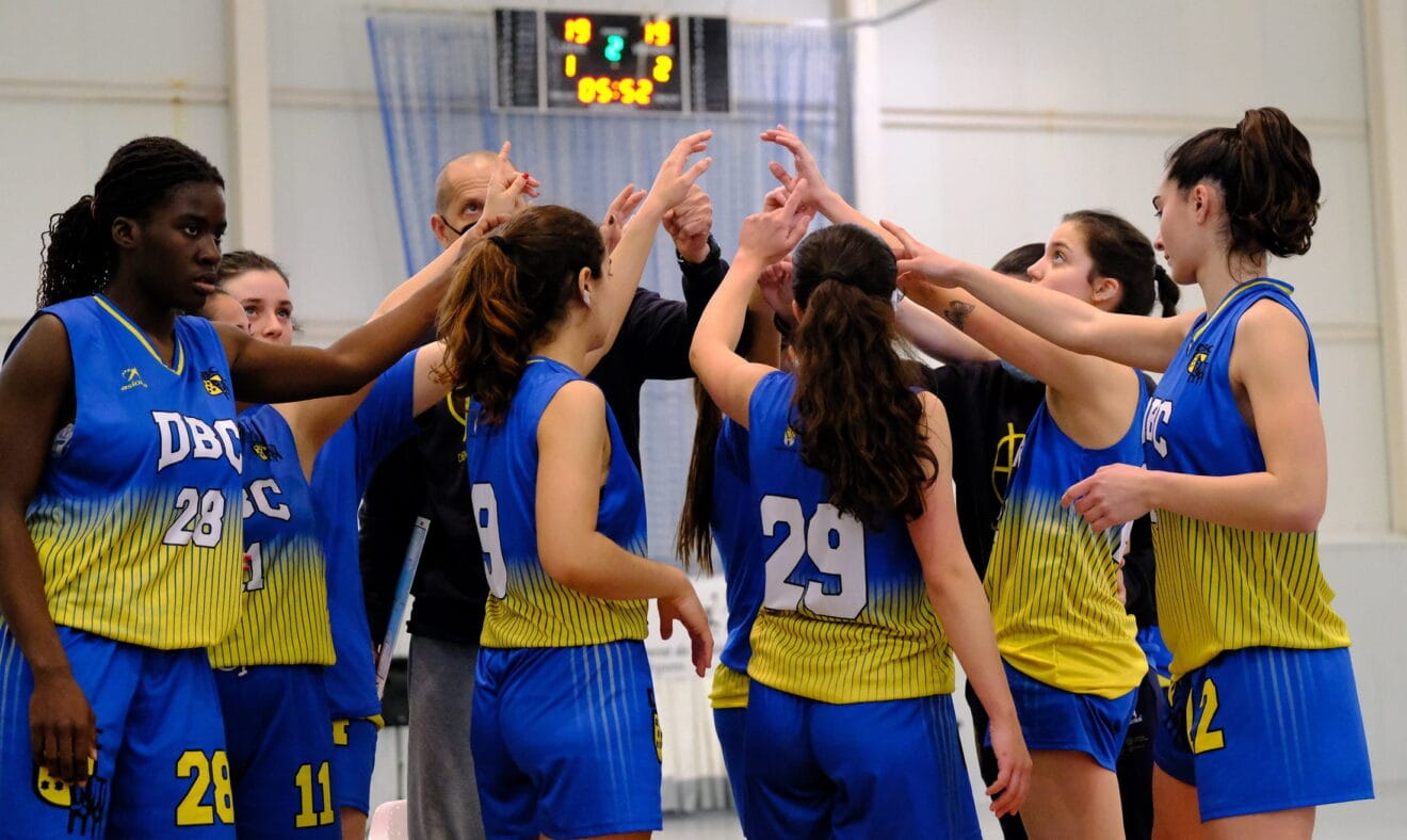 El equipo senior femenino del DBC vence al Joventut Xàbia
