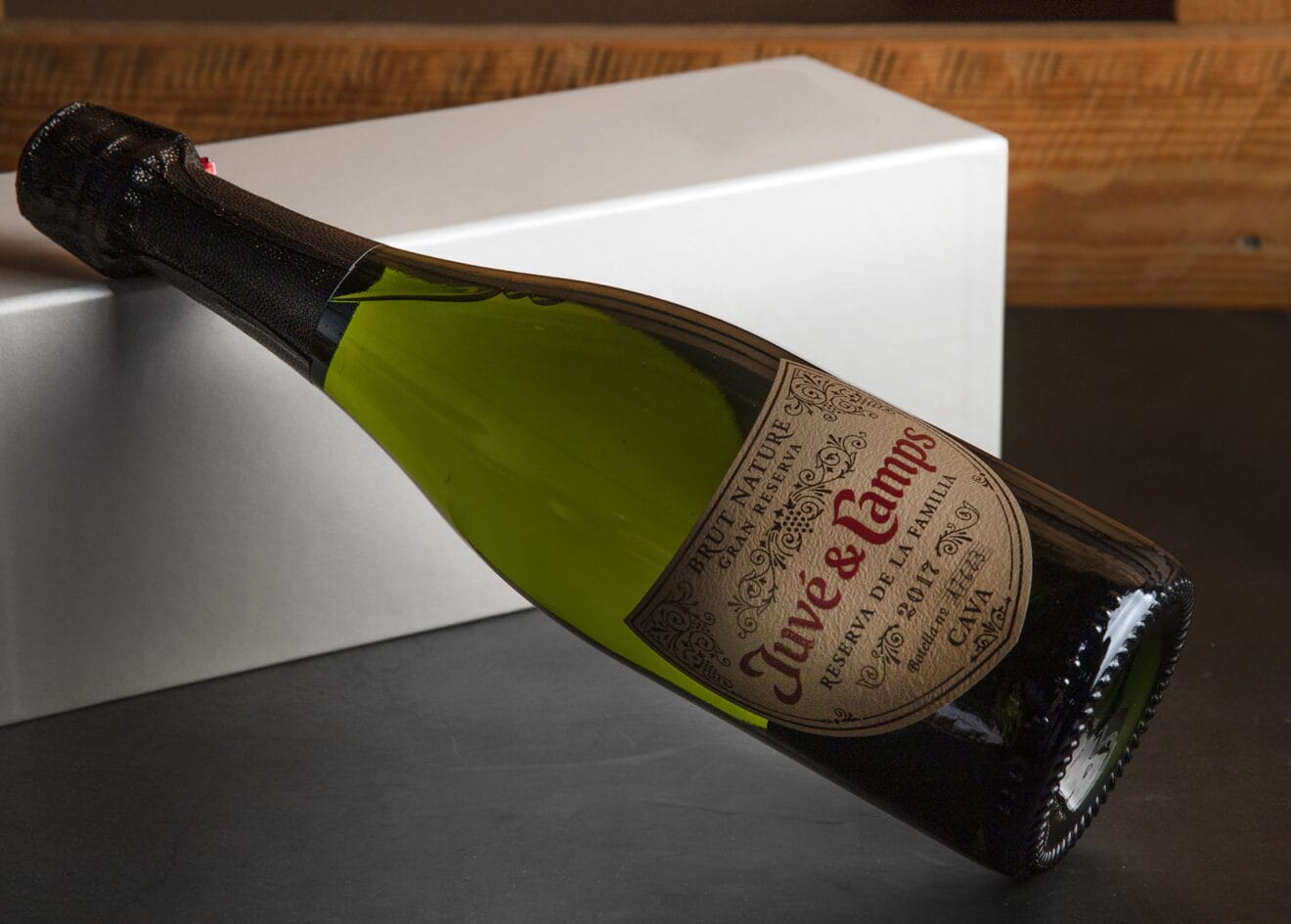 Vino Brut Nature de Juvé & Camps en Bodegas Blasco