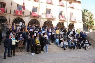 Concentración en Dénia contra la guerra de Ucrania 05